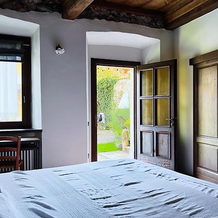 Robin'S Nest Hotel Paruzzaro Exterior photo