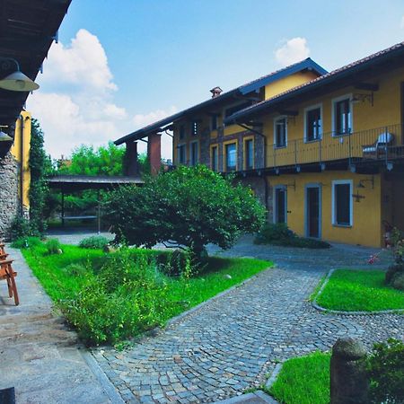 Robin'S Nest Hotel Paruzzaro Exterior photo